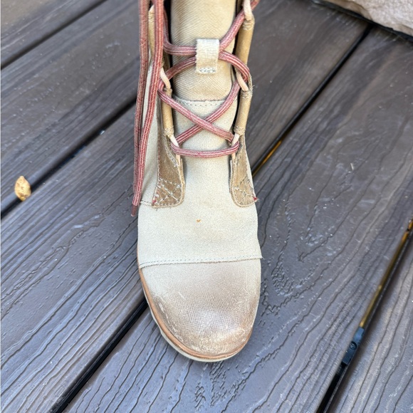Sorel Beige Lace-Up Boots. Cate the great - Picture 4 of 11